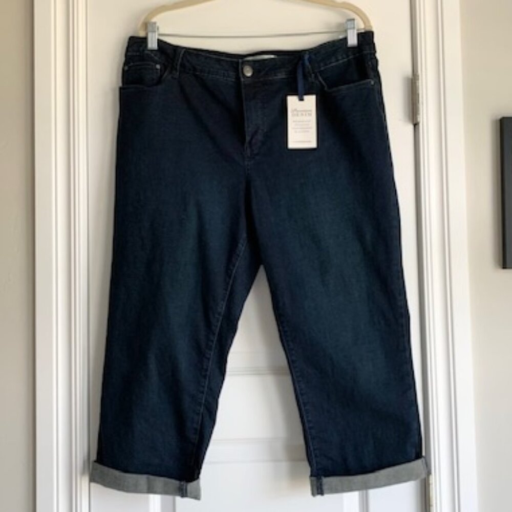 NWT Croft & Barrow Stretch Capris, Size 18